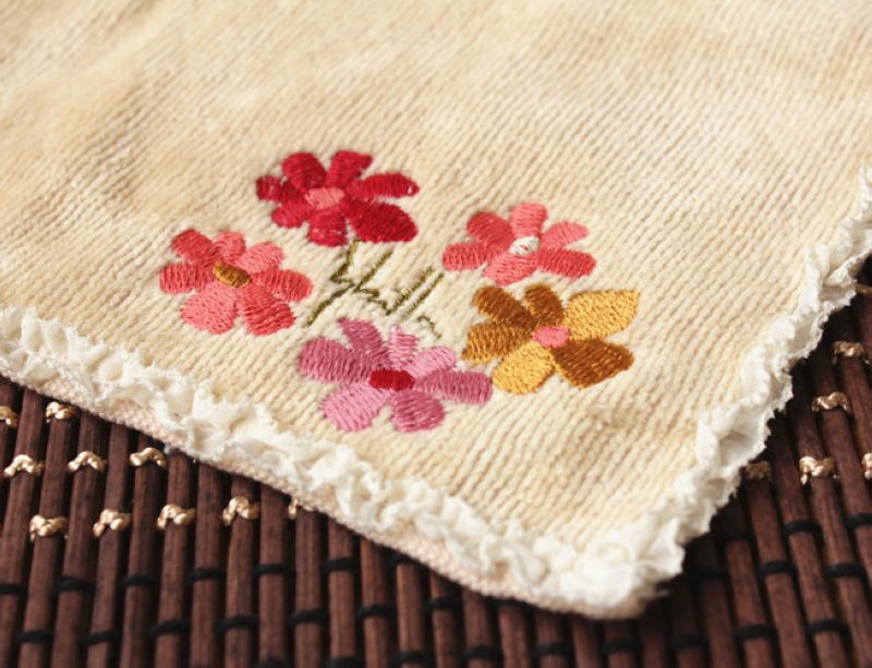 Embroidered children towels