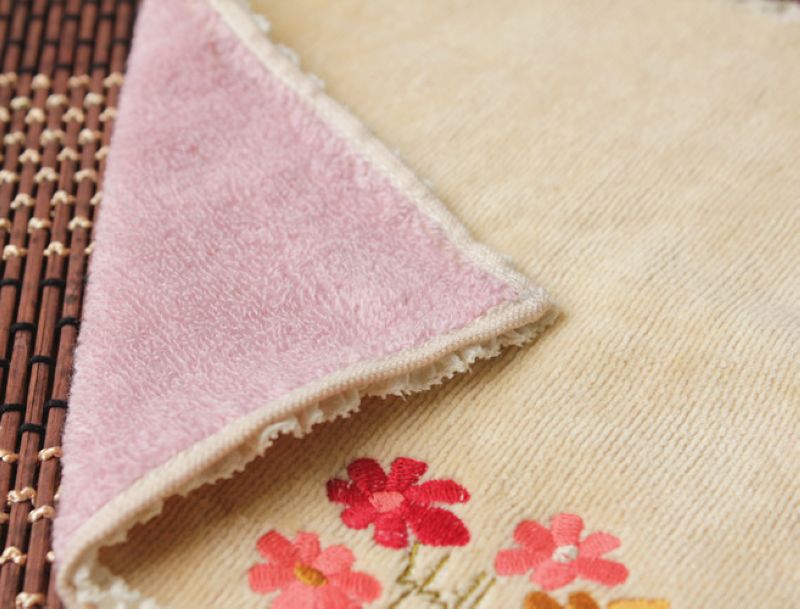 Embroidered children towels